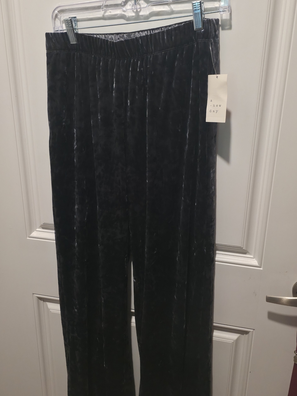 Women's Charcoal Velvet Wide-Leg Pants
